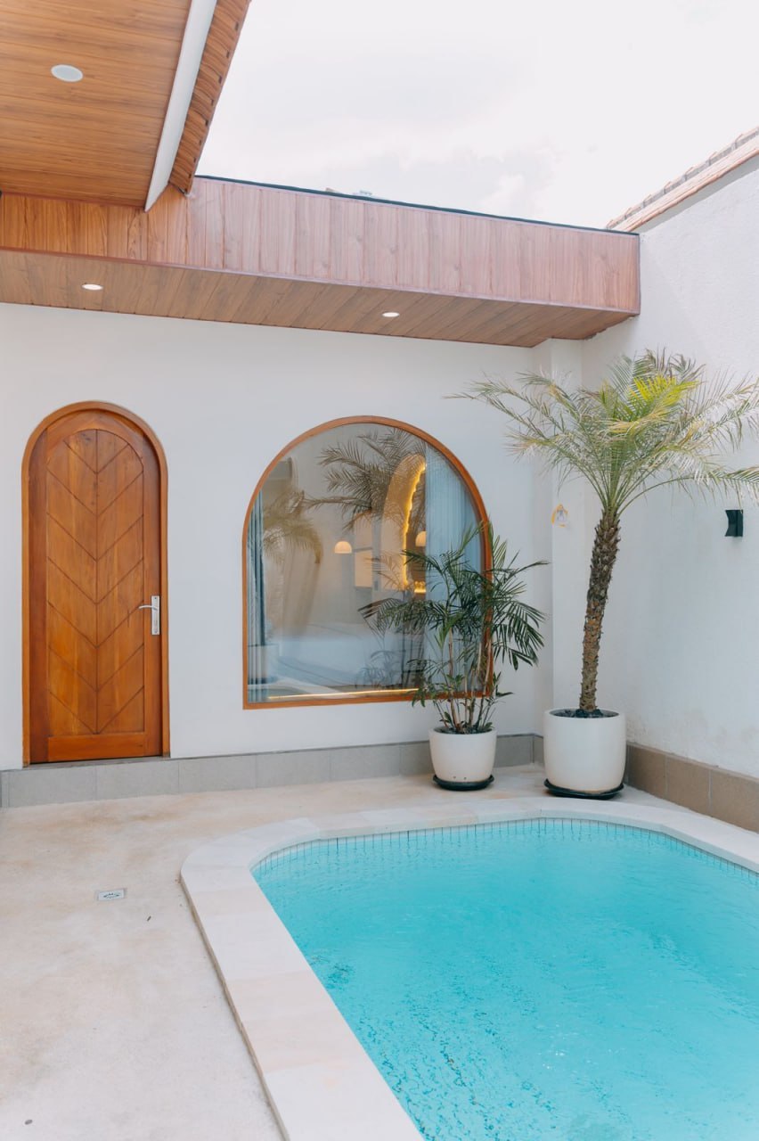 Villa in Canggu, Bali, Indonesia — 2 bedrooms — photo 1
