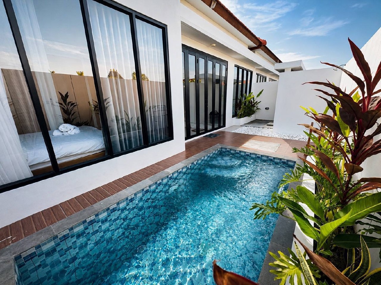 Villa in Canggu, Bali, Indonesia — 2 bedrooms — photo 1