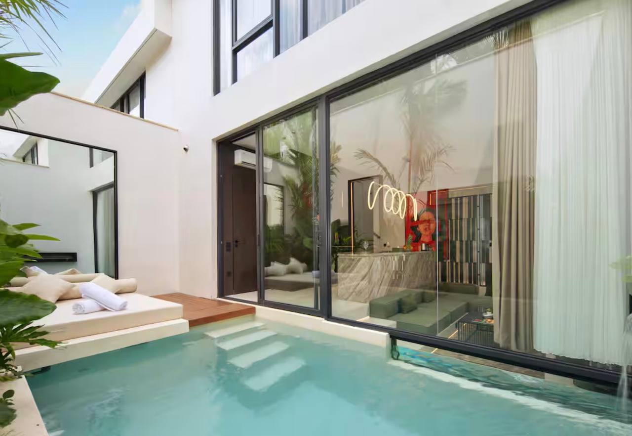 Villa in Canggu, Bali, Indonesia — 1 bedroom — photo 1