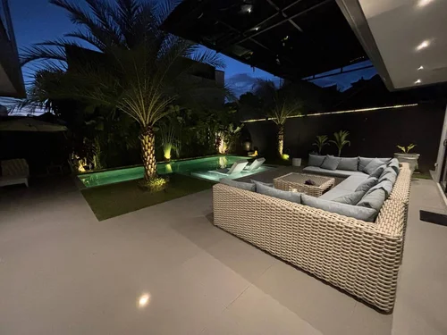 Villa in Kerobokan, Bali, Indonesia — 4 bedrooms — photo 1