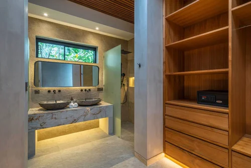 Villa in Canggu, Bali, Indonesia — 4 bedrooms — photo 5