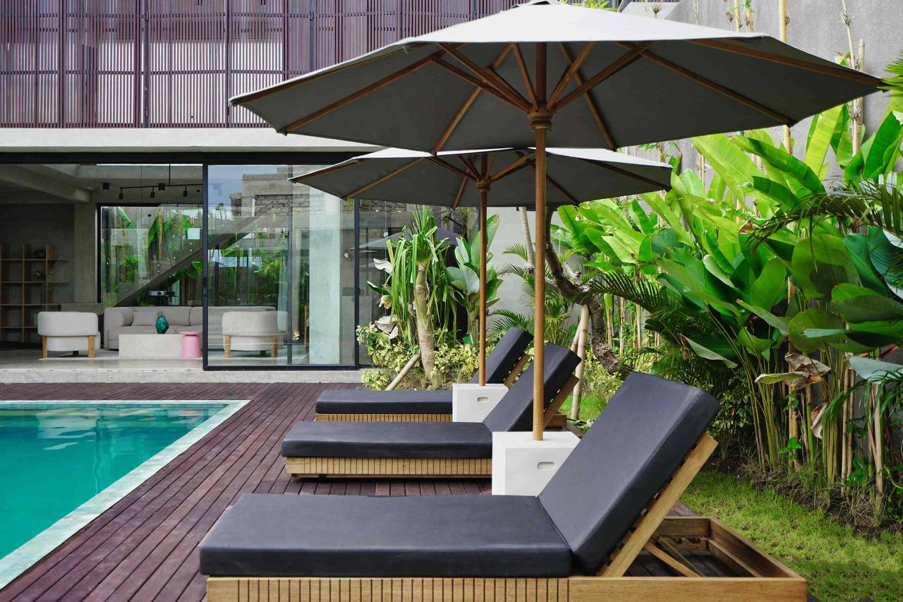 Villa in Ungasan, Bali, Indonesia — 3 bedrooms — photo 1