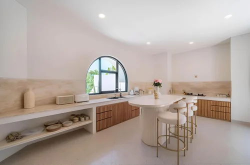 Villa in Canggu, Bali, Indonesia — 4 bedrooms — photo 3