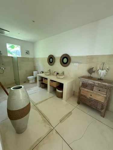 Villa in Umalas, Bali, Indonesia — 4 bedrooms — photo 9