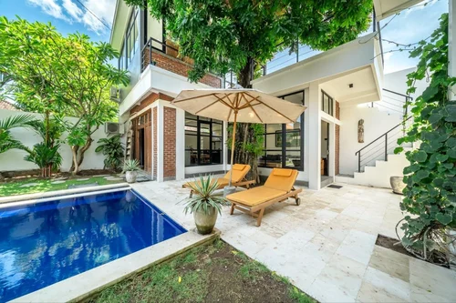 Villa in Kerobokan, Bali, Indonesia — 5 bedrooms
