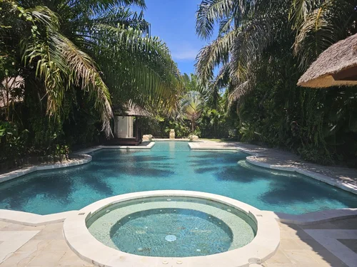 Villa, Bali, Indonesia — 3 bedrooms — photo 1