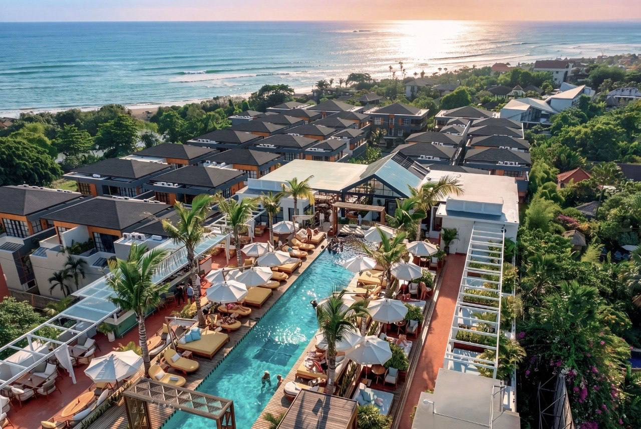 Villa in Canggu, Bali, Indonesia — 4 bedrooms — photo 1