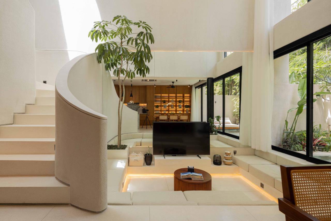 Villa in Canggu, Bali, Indonesia — 2 bedrooms — photo 1