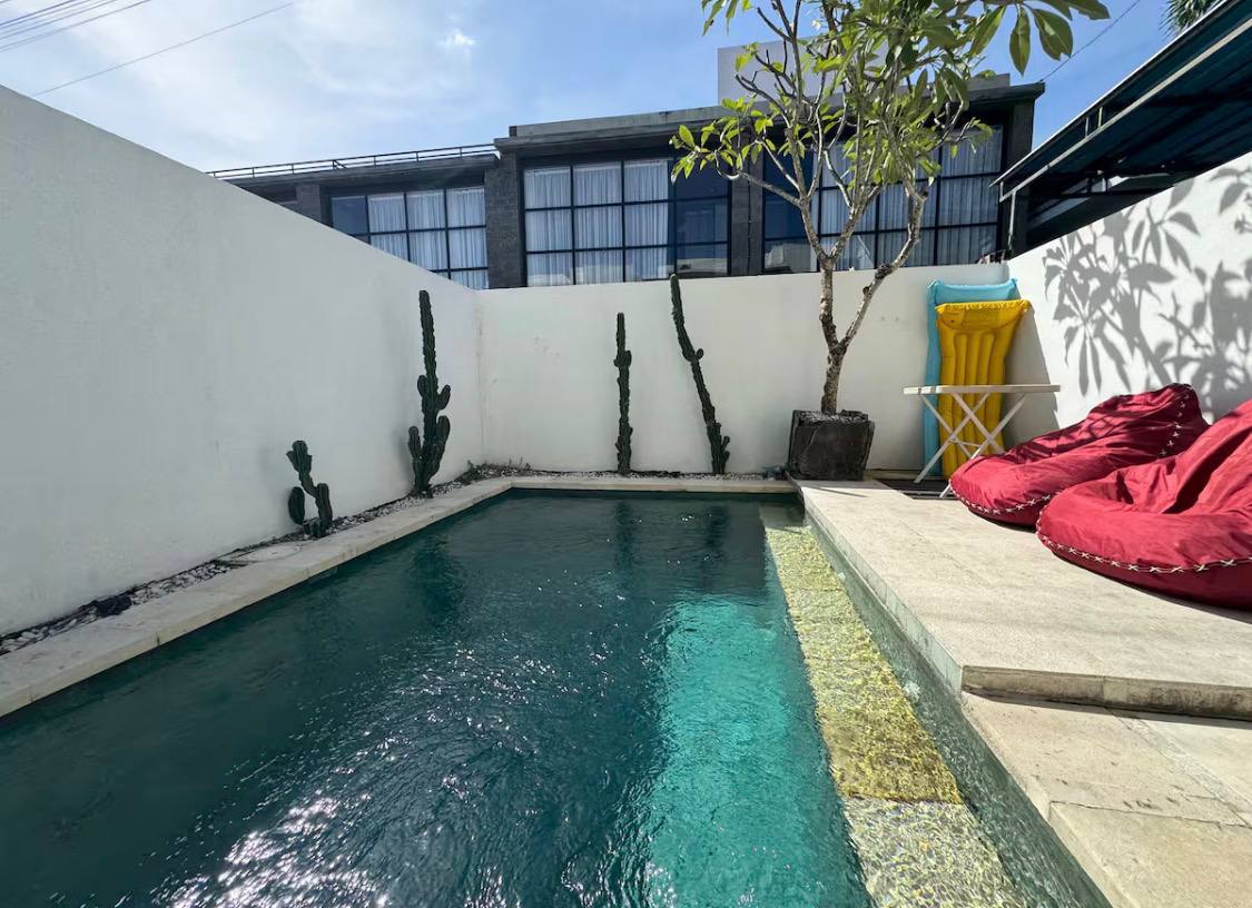 Villa in Canggu, Bali, Indonesia — 2 bedrooms — photo 1