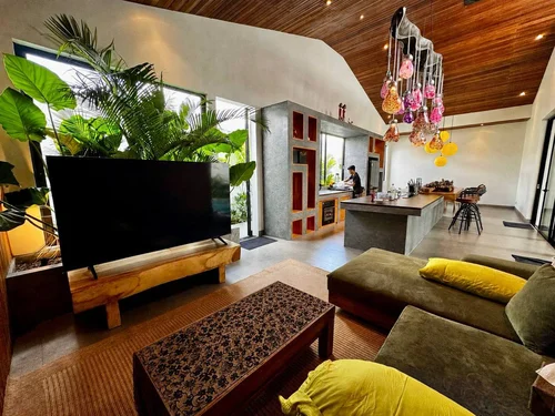 Villa in Ubud, Bali, Indonesia — 6 bedrooms — photo 1
