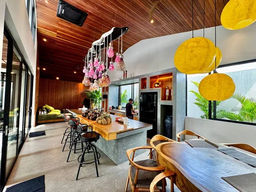 Villa in Ubud, Bali, Indonesia — 6 bedrooms — photo 4