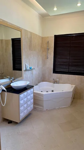 Villa in Canggu, Bali, Indonesia — 3 bedrooms — photo 8