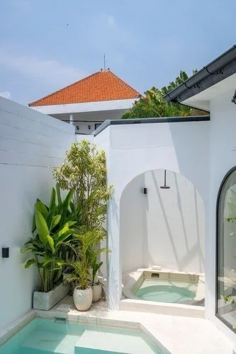 Villa in Canggu, Bali, Indonesia — 3 bedrooms — photo 2