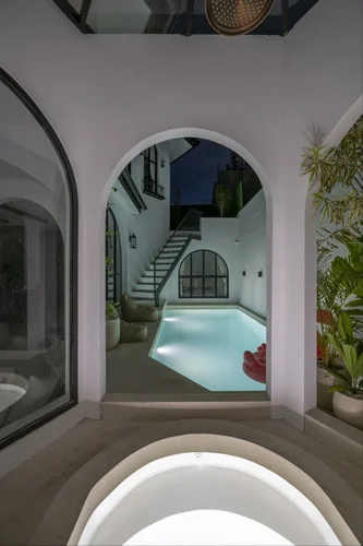 Villa in Canggu, Bali, Indonesia — 3 bedrooms — photo 8