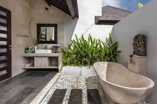 Villa in Uluwatu, Bali, Indonesia — 3 bedrooms — photo 4