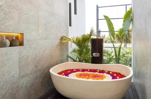 Villa in Canggu, Bali, Indonesia — 3 bedrooms — photo 9