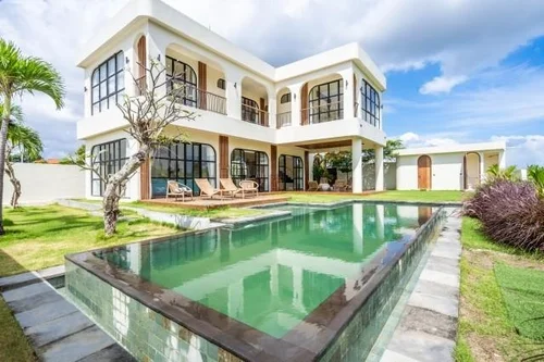 Villa in Canggu, Bali, Indonesia — 3 bedrooms — photo 1