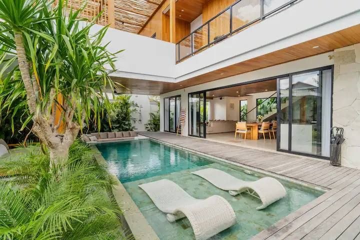 Villa in Canggu, Bali, Indonesia — 3 bedrooms — photo 1