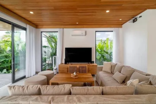 Villa in Canggu, Bali, Indonesia — 3 bedrooms — photo 2