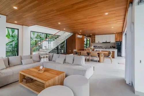 Villa in Canggu, Bali, Indonesia — 3 bedrooms — photo 3