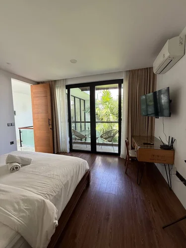 Villa in Umalas, Bali, Indonesia — 3 bedrooms — photo 5