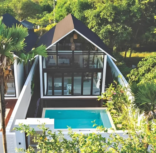 Villa in Uluwatu, Bali, Indonesia — 1 bedroom — photo 1