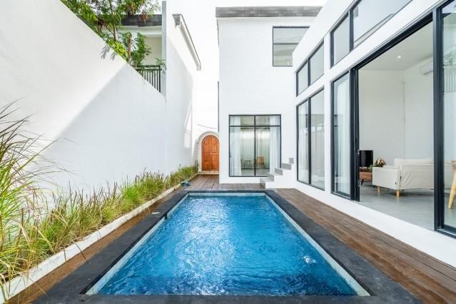 Villa in Canggu, Bali, Indonesia — 2 bedrooms — photo 1