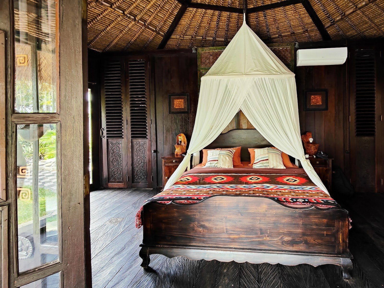 Villa in Tabanan, Bali, Indonesia — 1 bedroom — photo 1