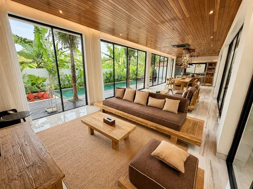 Villa in Ubud, Bali, Indonesia — 4 bedrooms — photo 3