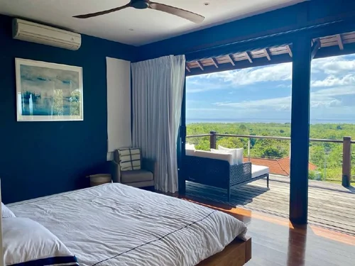 Villa in Uluwatu, Bali, Indonesia — 3 bedrooms — photo 3