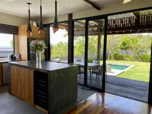 Villa in Uluwatu, Bali, Indonesia — 3 bedrooms — photo 6
