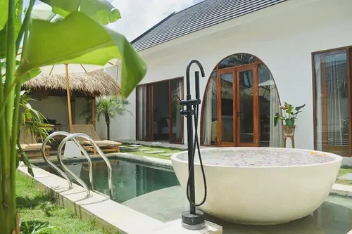 Villa in Canggu, Bali, Indonesia — 2 bedrooms