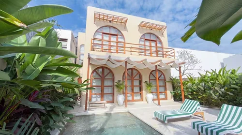 Villa in Canggu, Bali, Indonesia — 2 bedrooms — photo 1