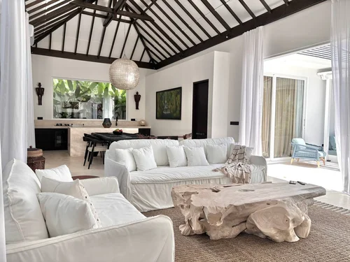 Villa in Uluwatu, Bali, Indonesia — 2 bedrooms — photo 3