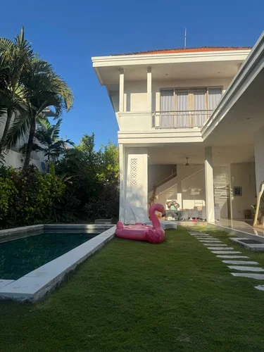 Room in Canggu, Bali, Indonesia — 1 bedroom — photo 1