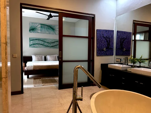 Villa in Seminyak, Bali, Indonesia — 2 bedrooms — photo 3
