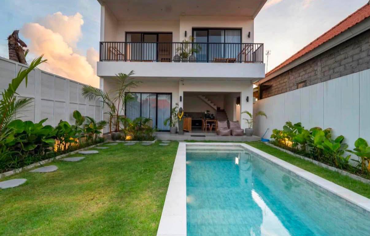 Room in Canggu, Bali, Indonesia — 1 bedroom — photo 1