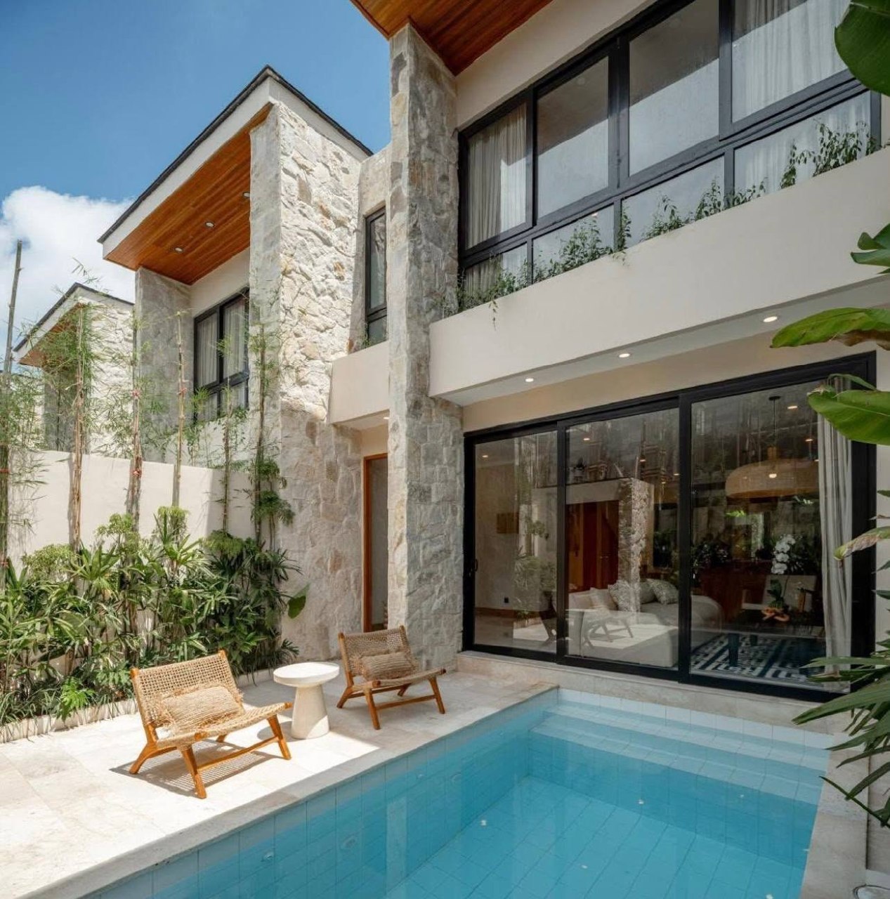 Villa in Uluwatu, Bali, Indonesia — 2 bedrooms — photo 1