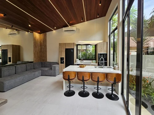 Villa in Sanur, Bali, Indonesia — 3 bedrooms — photo 5