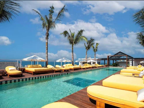 Loft in Canggu, Bali, Indonesia — 1 bedroom — photo 1
