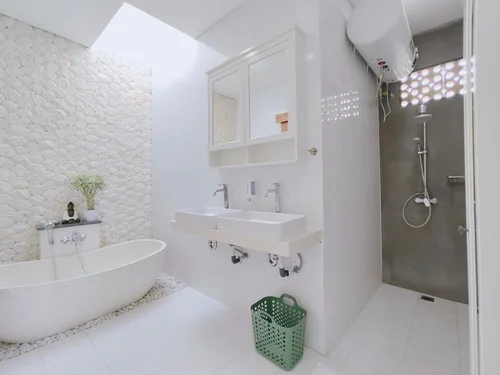 Villa in Seminyak, Bali, Indonesia — 2 bedrooms — photo 4