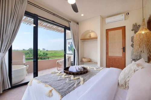 Villa in Canggu, Bali, Indonesia — 3 bedrooms — photo 8