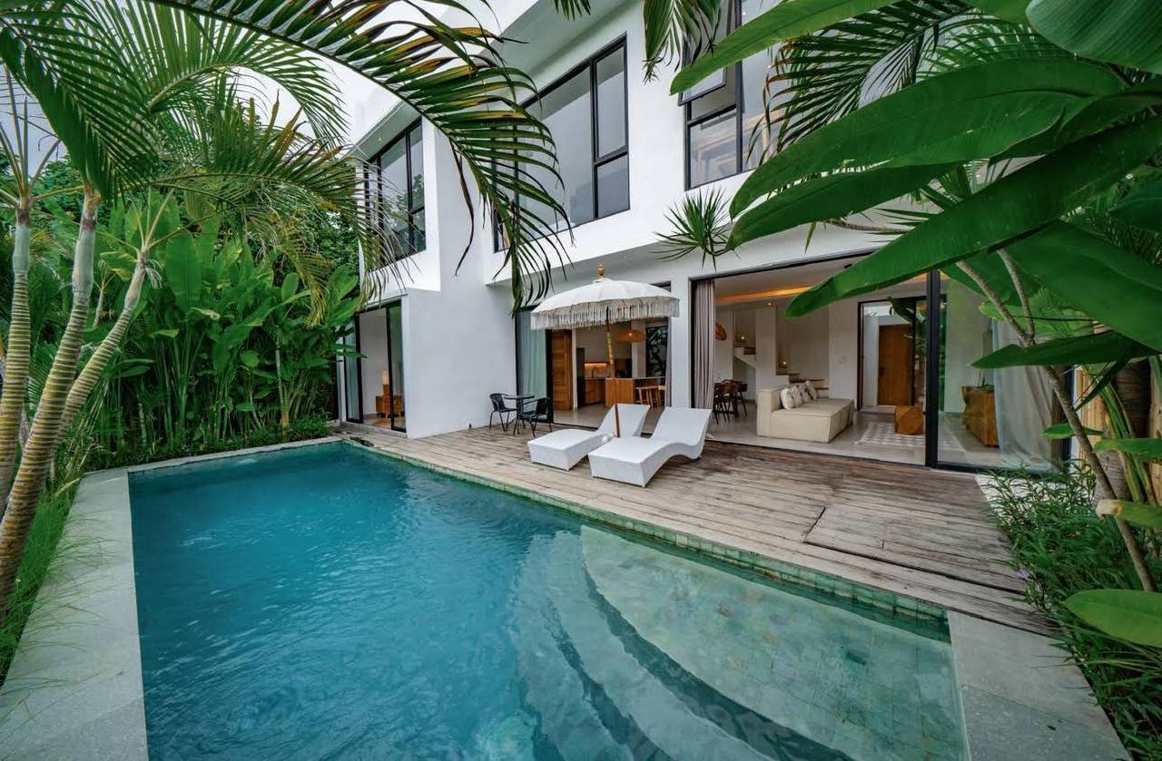Villa in Canggu, Bali, Indonesia — 1 bedroom — photo 1