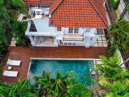 Villa in Seminyak, Bali, Indonesia — 3 bedrooms — photo 1