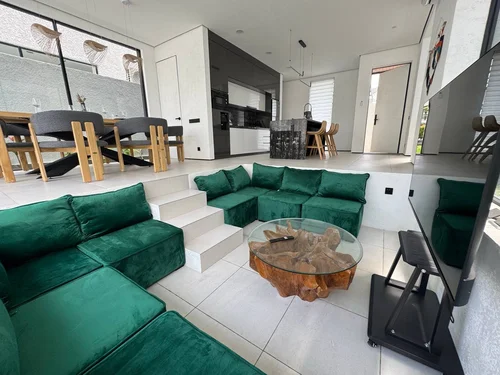 Villa in Seminyak, Bali, Indonesia — 3 bedrooms — photo 3