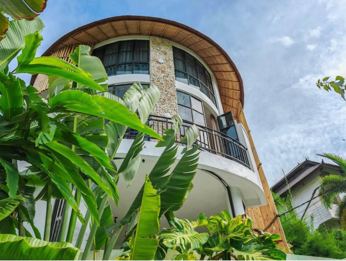 Villa in Ungasan, Bali, Indonesia — 3 bedrooms — photo 1