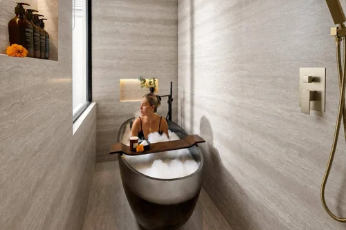 Villa in Tabanan, Bali, Indonesia — 3 bedrooms — photo 6