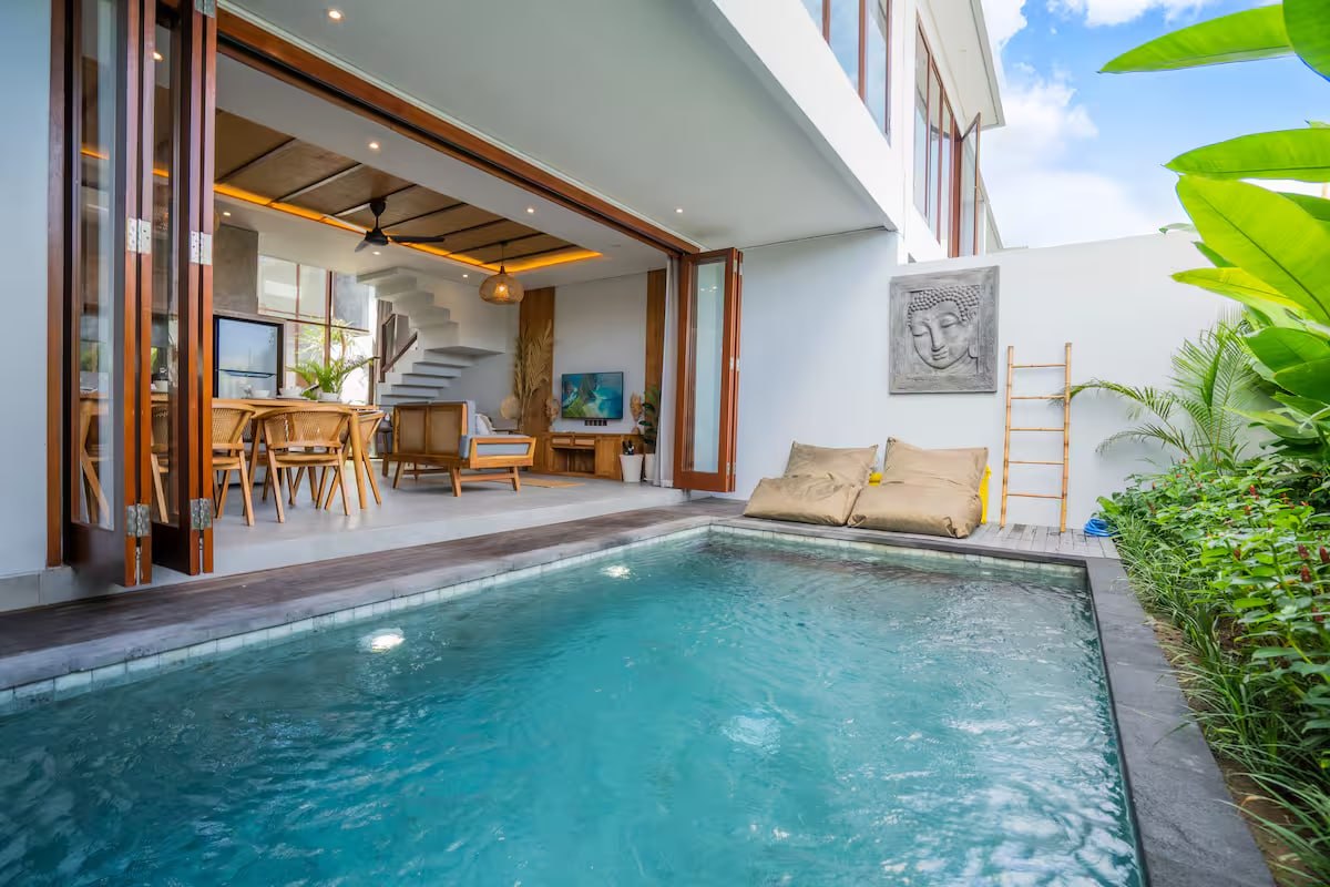 Villa in Canggu, Bali, Indonesia — 3 bedrooms — photo 1