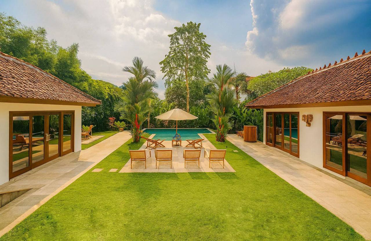 Villa in Canggu, Bali, Indonesia — 3 bedrooms — photo 1