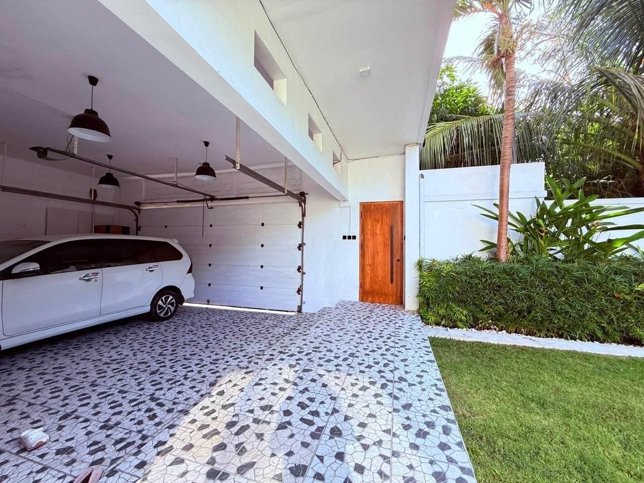 Villa in Uluwatu, Bali, Indonesia — 3 bedrooms — photo 1